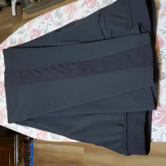 Lululemon casual fit pants, size M - Picture 6 of 11